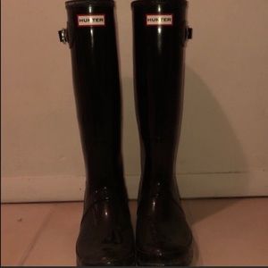 Hunter boots black size 9